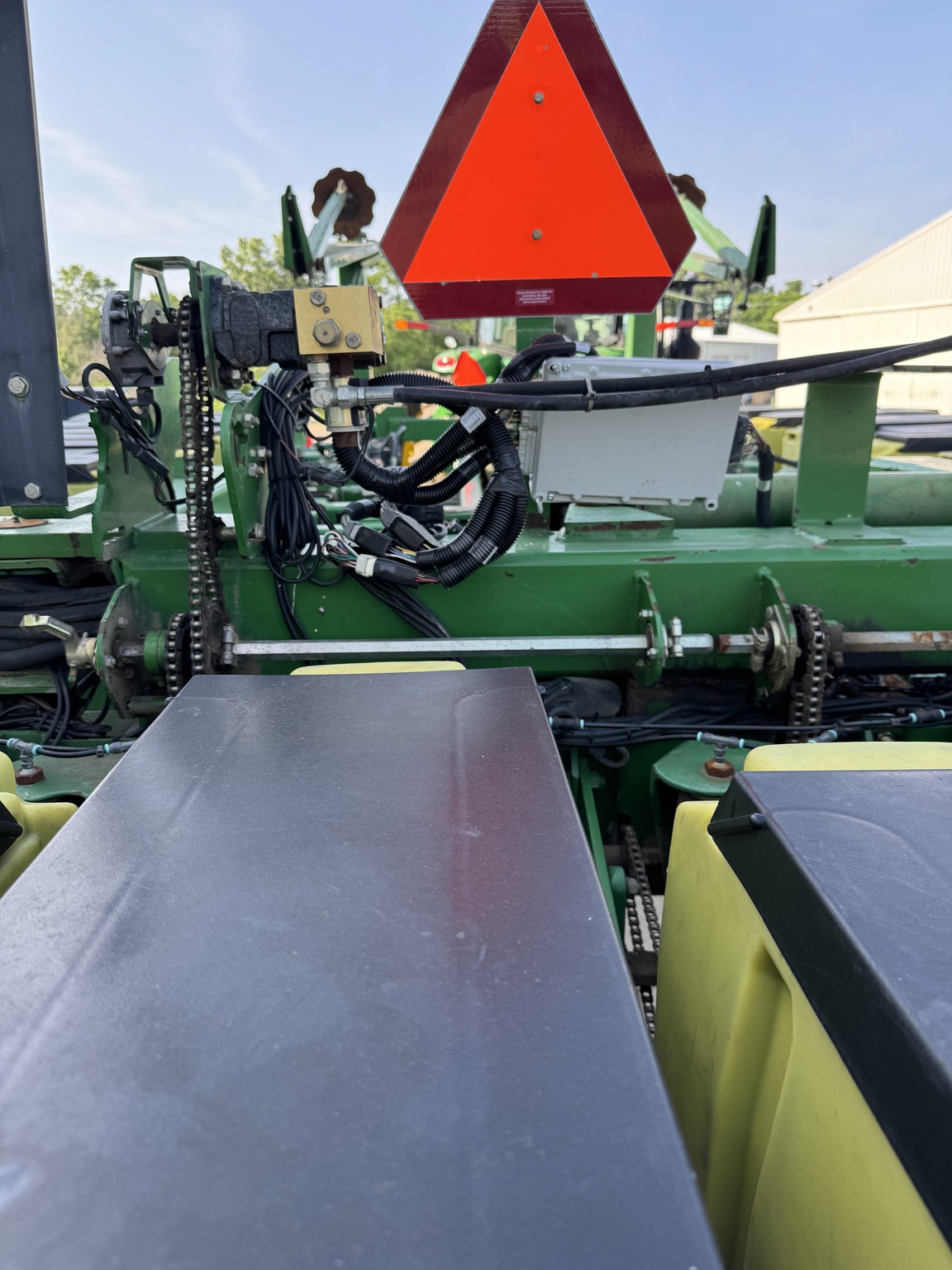 2000 John Deere 1780 Image 17