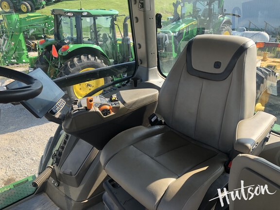 Photo of 2024 John Deere 8R 310