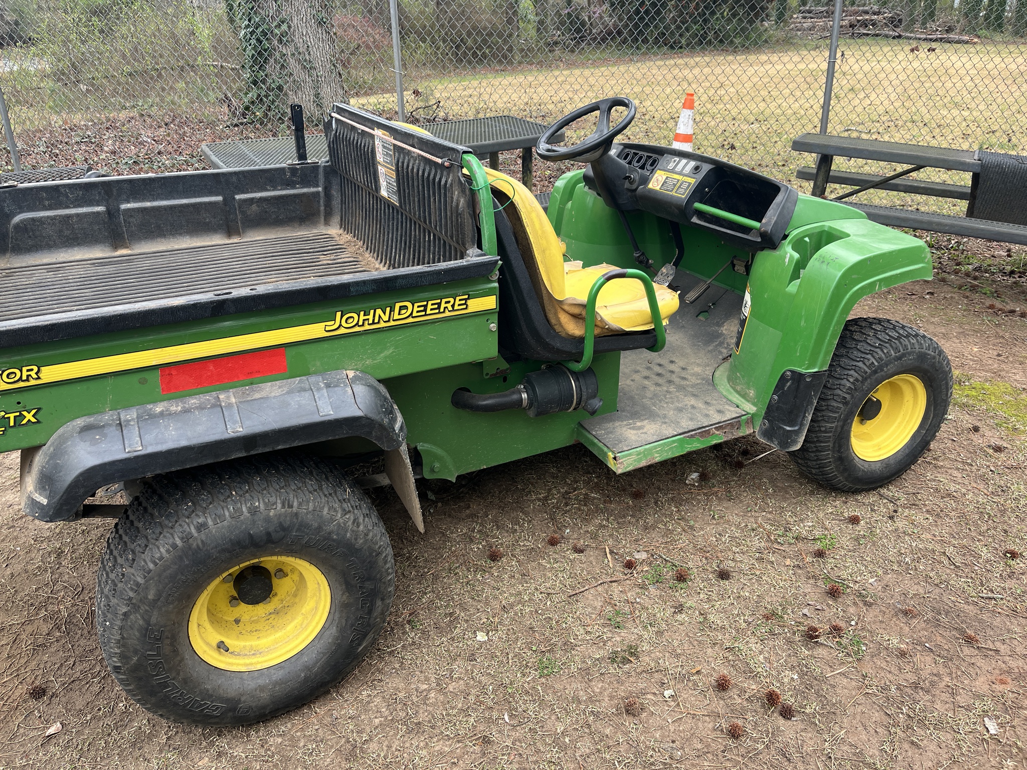 2007 John Deere TURF TX 4X2 Image 4