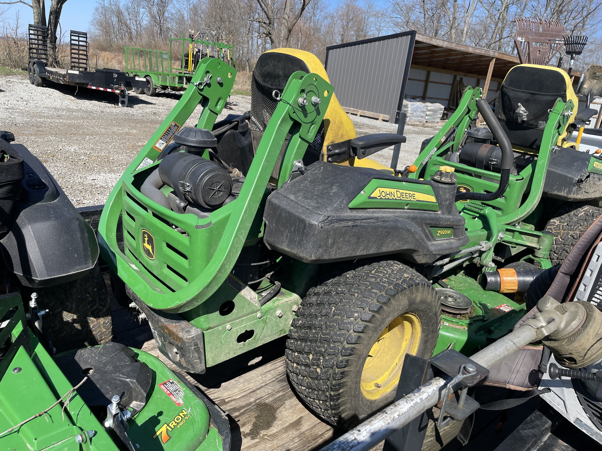 2022 John Deere Z920M Image 4