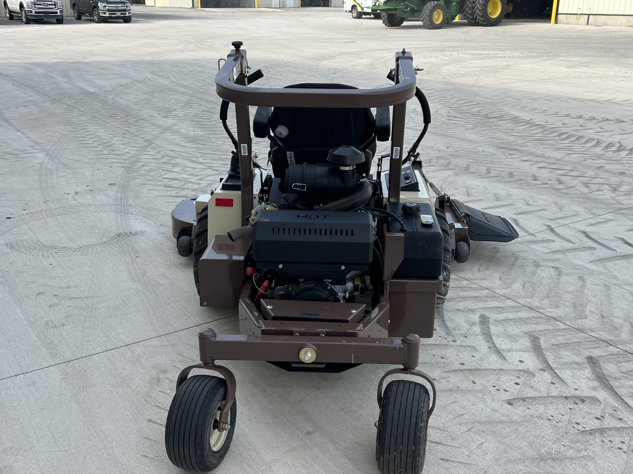2024 Grasshopper 735BT T6 Image 4