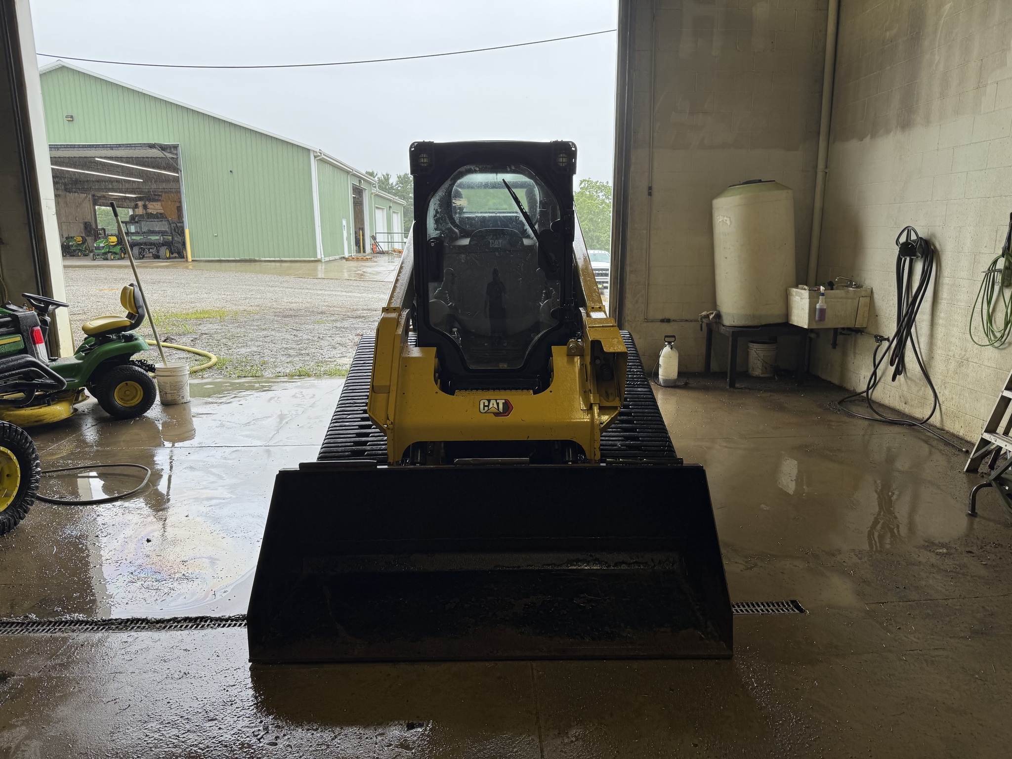 2023 Caterpillar 299D3 XE Image 2