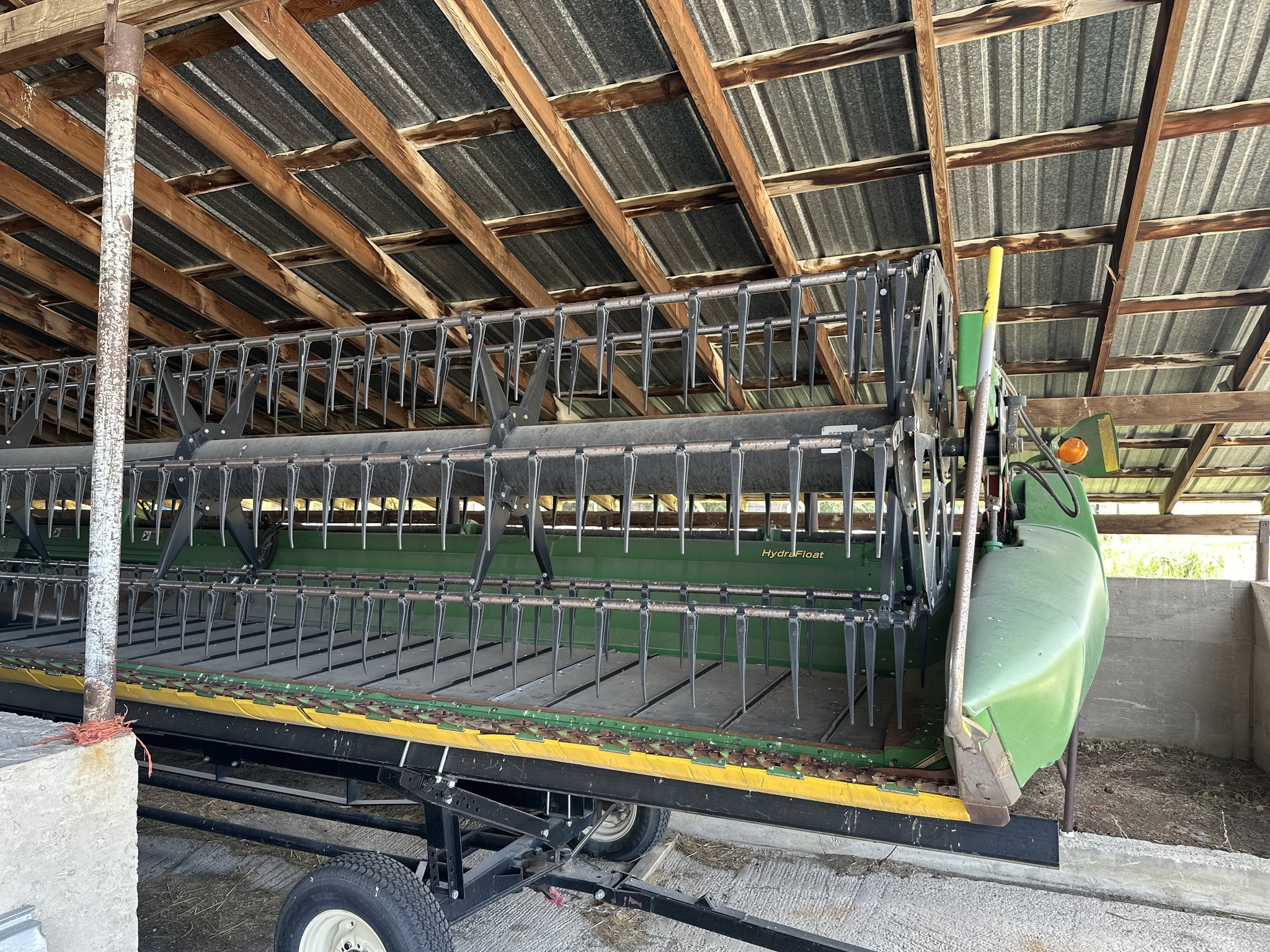 2014 John Deere S670 Image 10