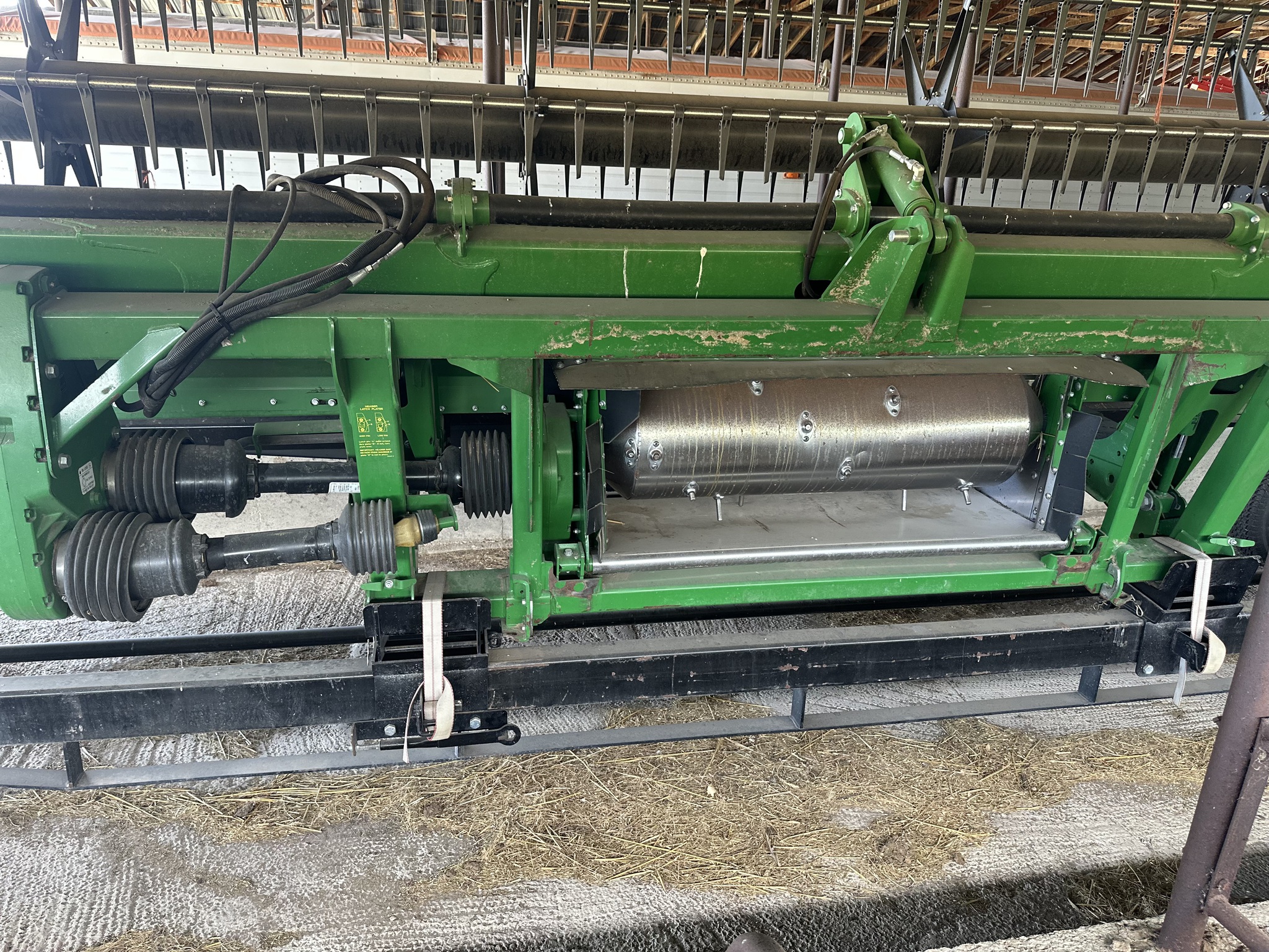 2014 John Deere S670 Image 11