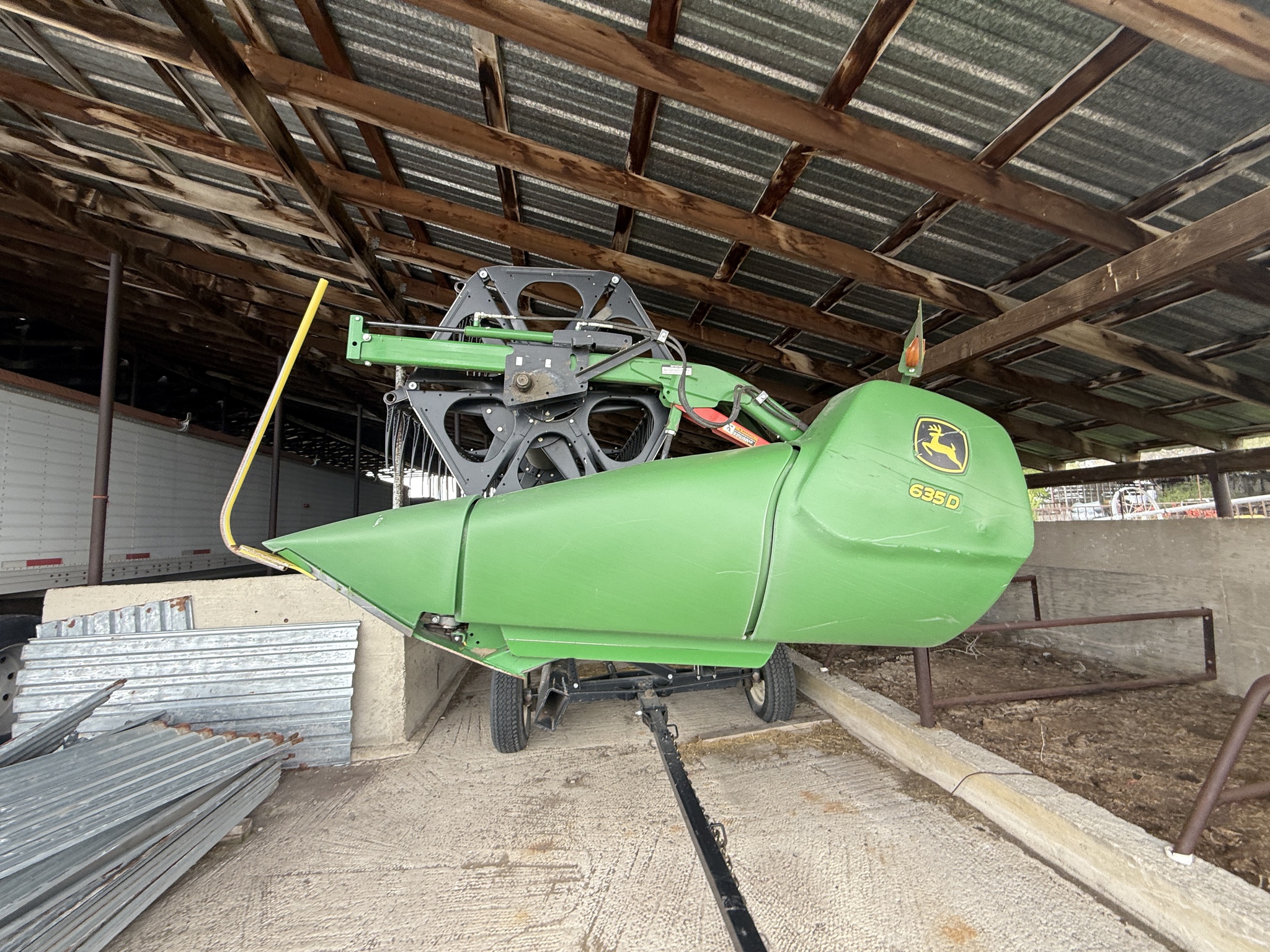 2014 John Deere S670 Image 29