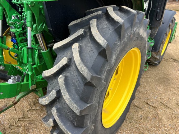 2022 John Deere 6R 130 Photo 30