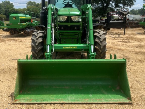 2022 John Deere 6R 130 Photo 36
