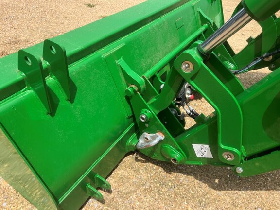 2022 John Deere 6R 130 Photo 40