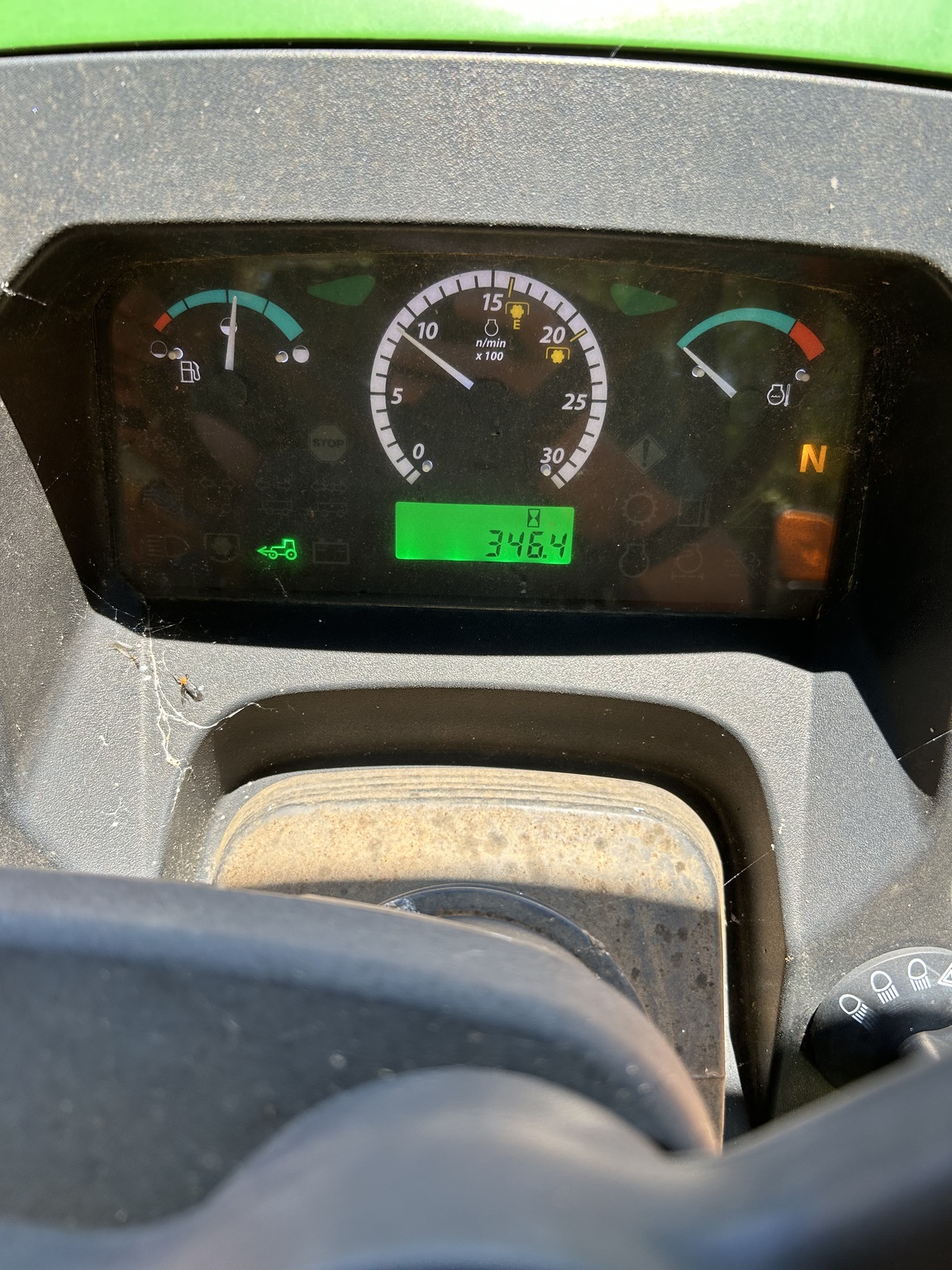 2018 John Deere 5065E Image 1