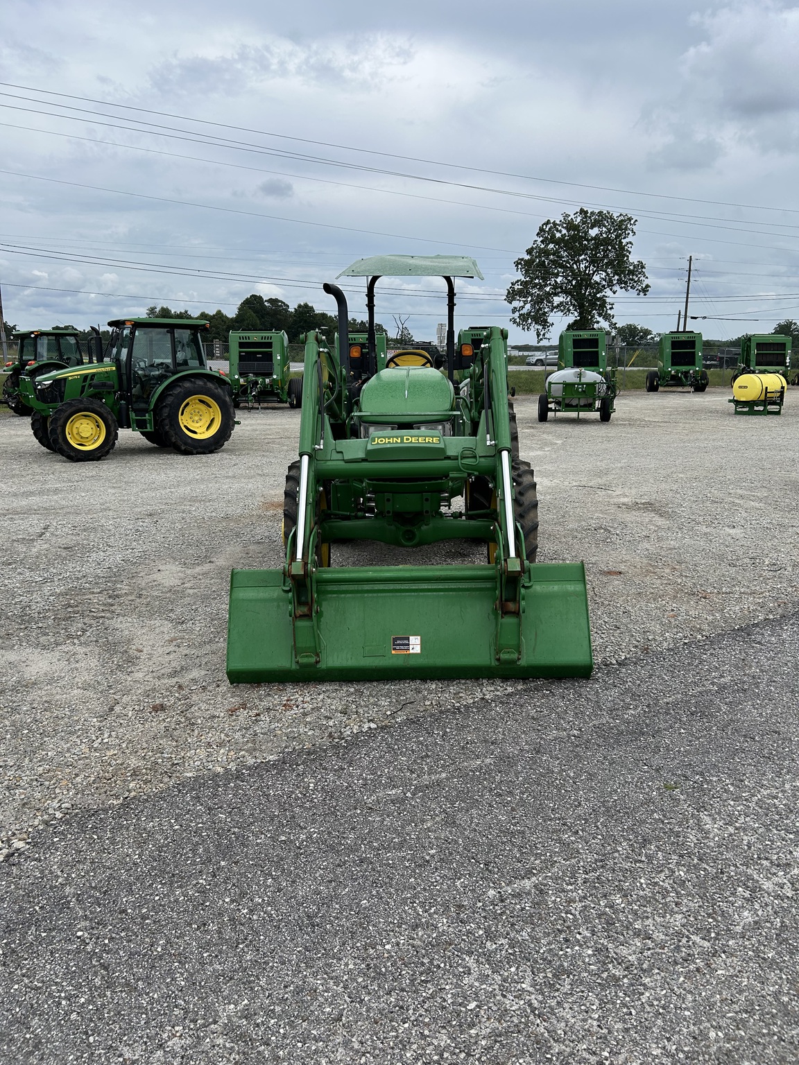 2018 John Deere 5065E Image 3