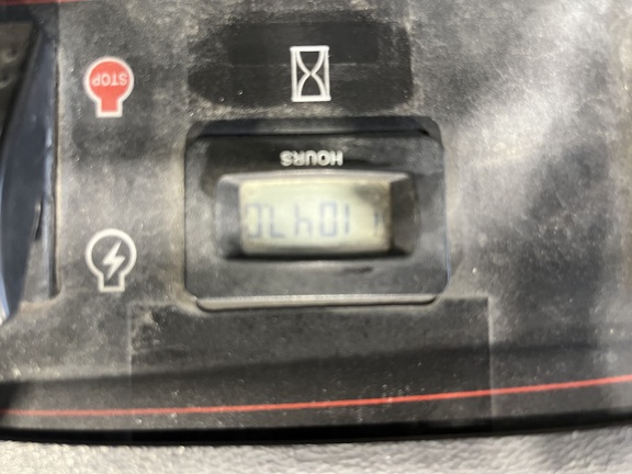 Used 2013 Toro FLEX 2100 Walking Greens Mowers at Horizon Ag & Turf in Calgary, AB - Photo3