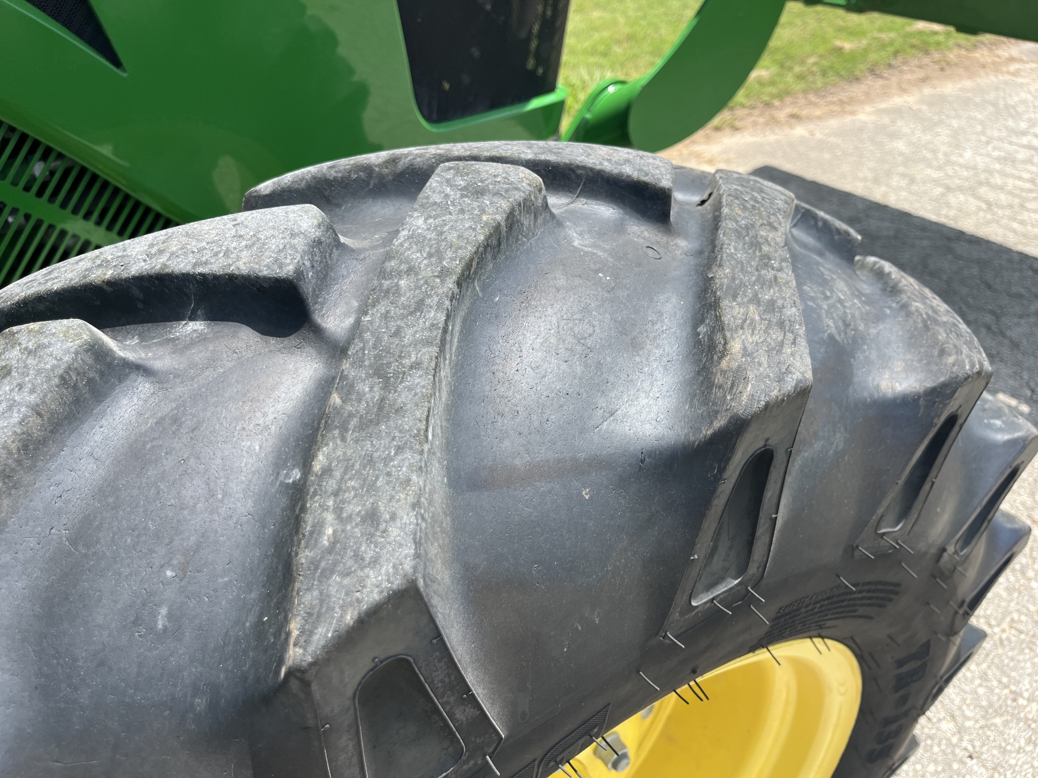 2015 John Deere 5100E Image 15