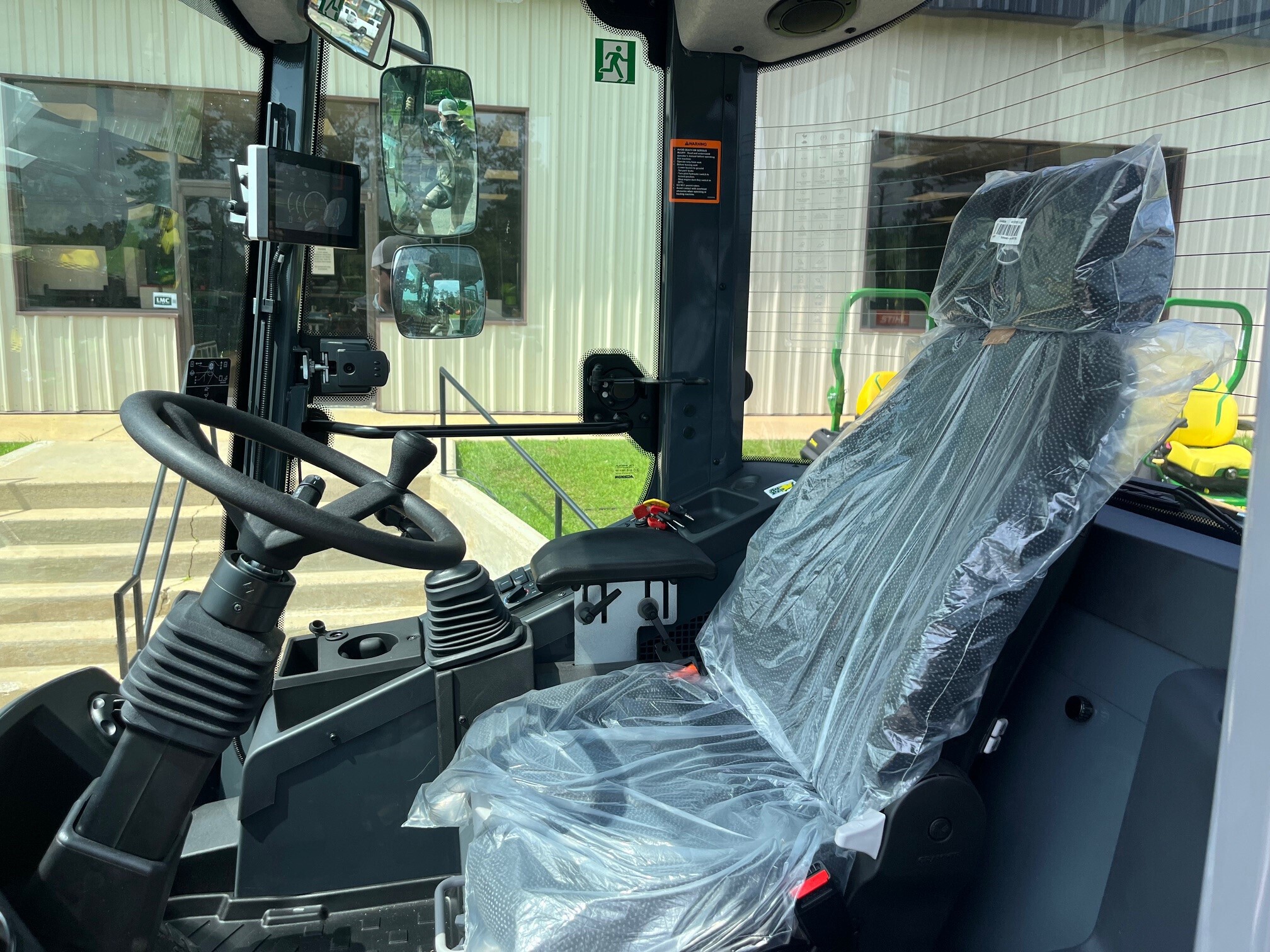 2025 John Deere 344 P Image 5