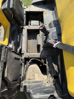 2020 John Deere XUV 590M Image 8