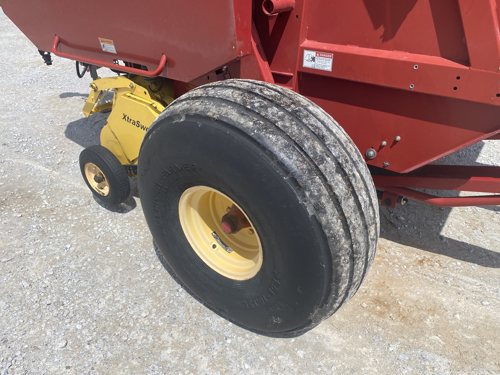  2012 New Holland BR7090 at Heritage Tractor in Harrison, AR