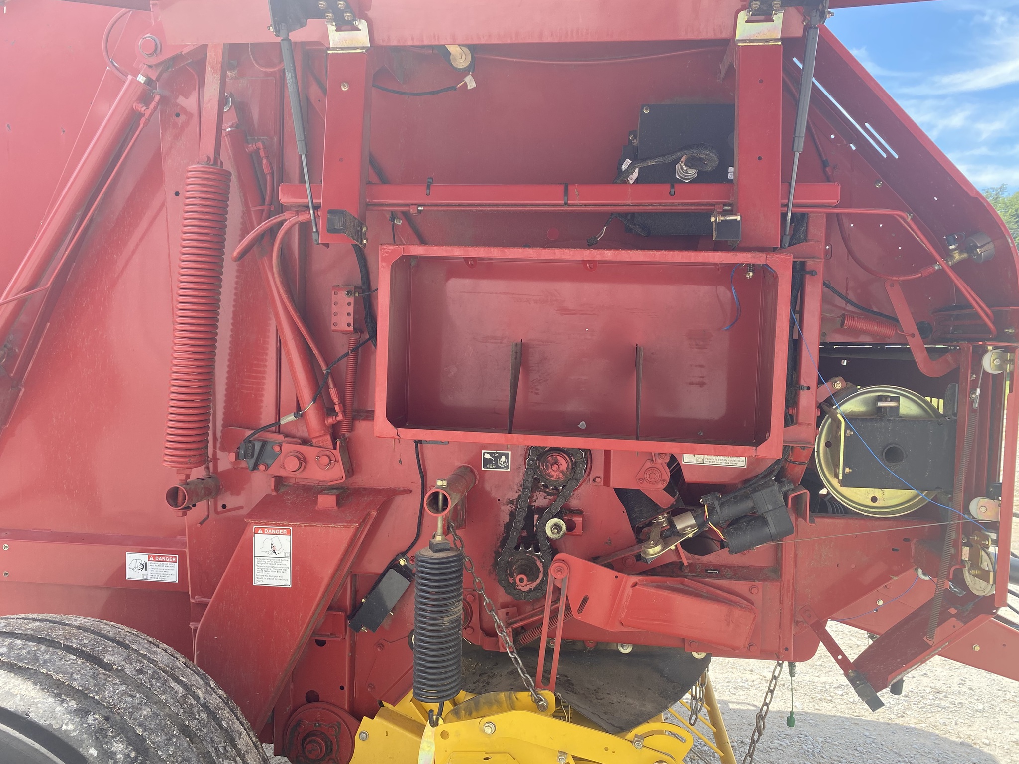  2012 New Holland BR7090 at Heritage Tractor in Harrison, AR