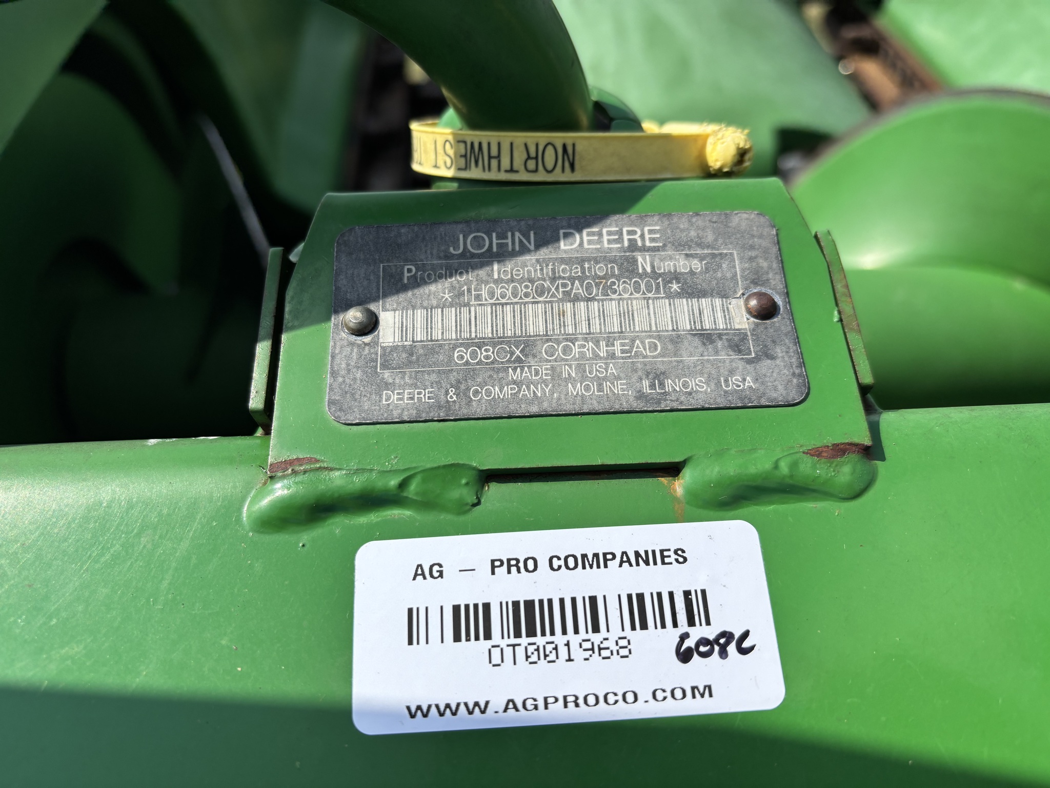 2010 John Deere 608C Image 3