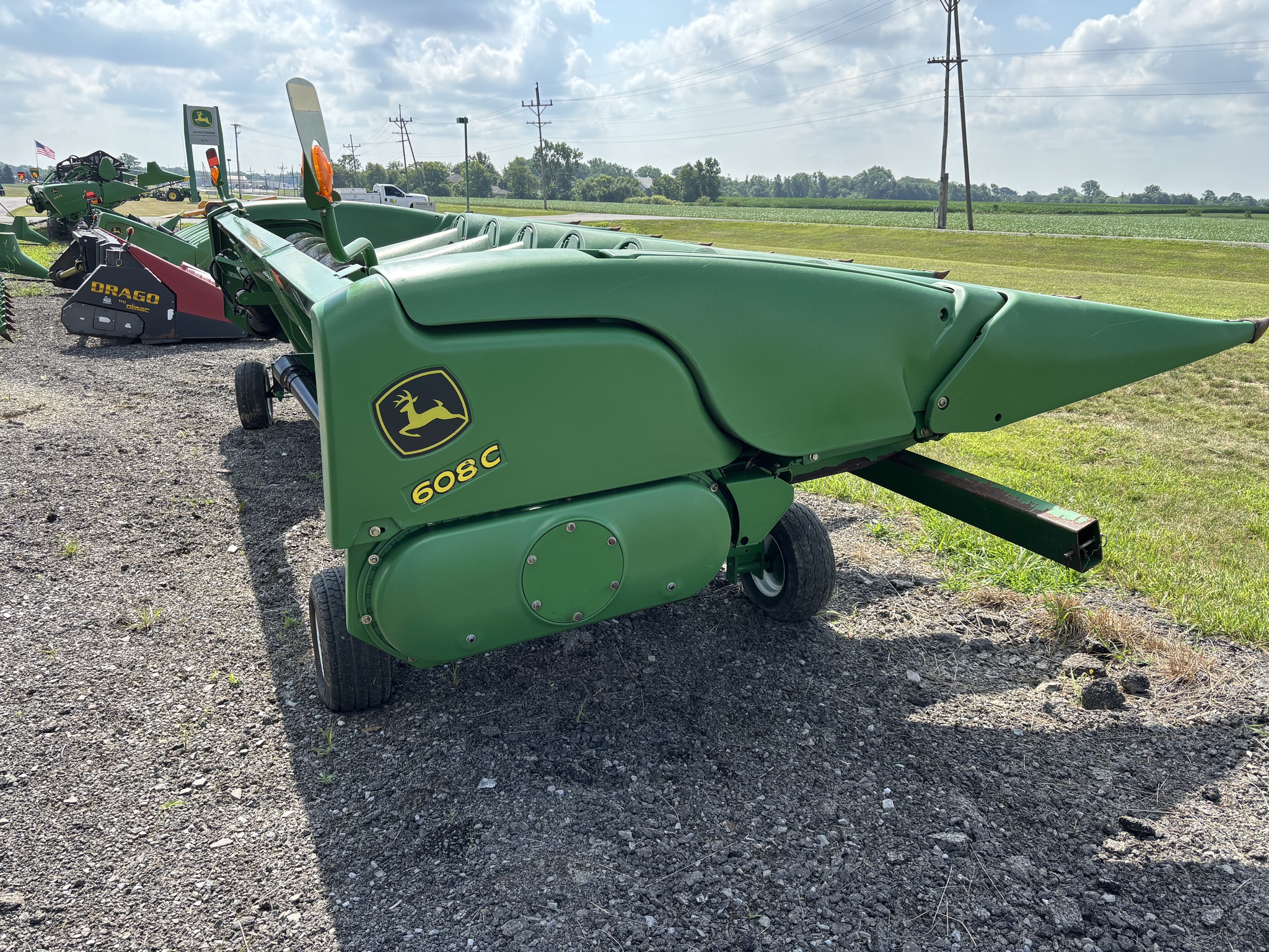 2010 John Deere 608C Image 5