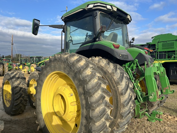 2020 John Deere 8R 310 Photo 2