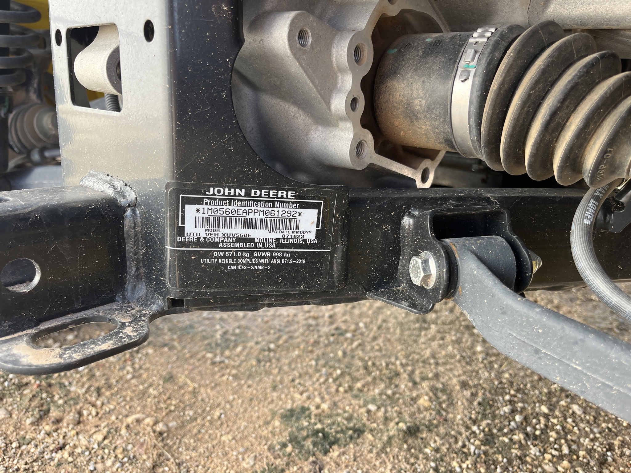 2023 John Deere XUV 560E Image 7