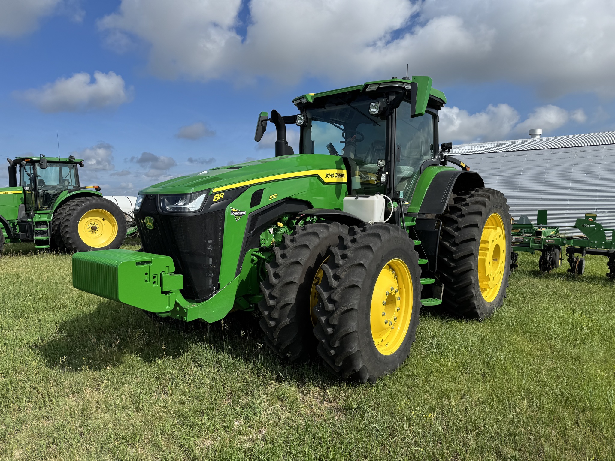 2024 John Deere 8R 370 Image 1