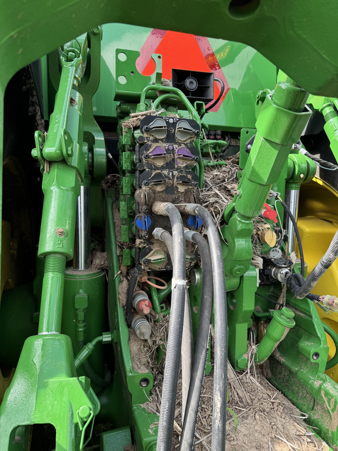 2024 John Deere 8R 370 Image 12