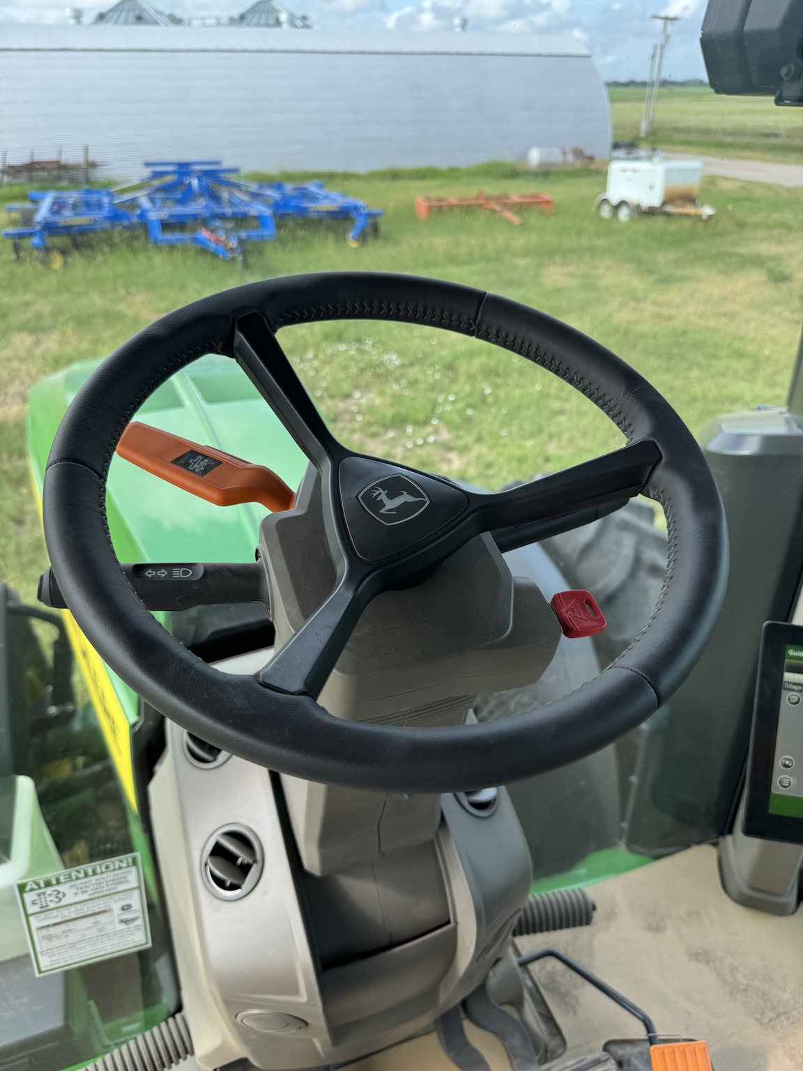 2024 John Deere 8R 370 Image 9
