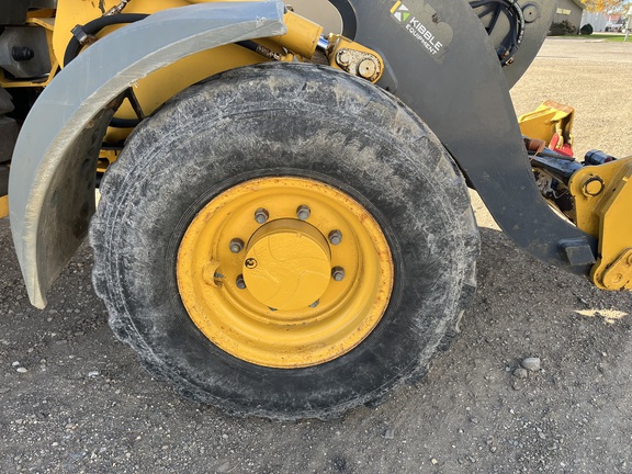 2018 John Deere 244K-II - Photo12