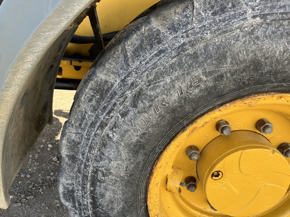 2018 John Deere 244K-II - Photo13