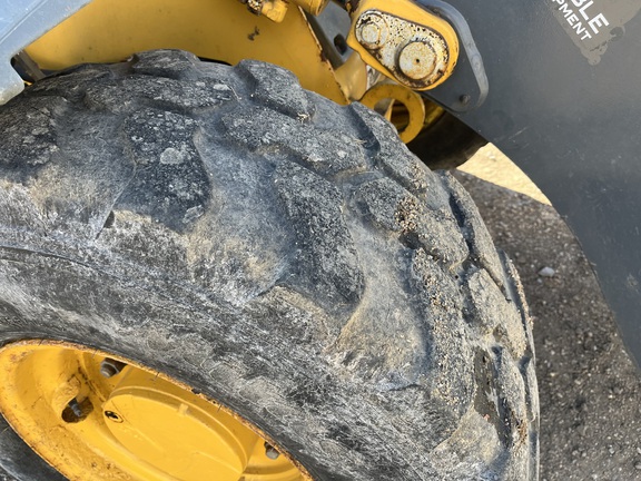 2018 John Deere 244K-II - Photo14