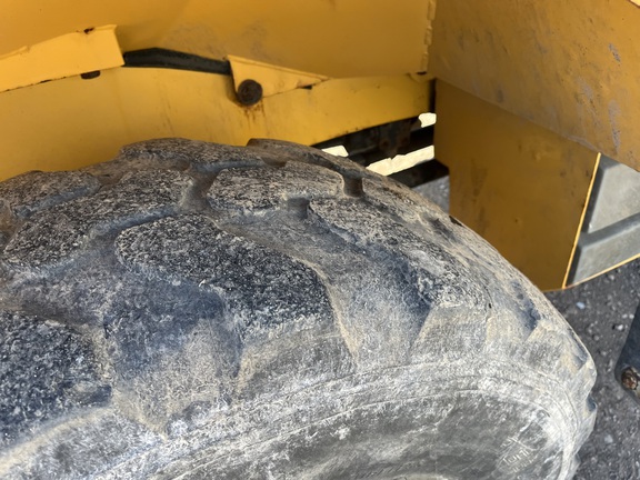 2018 John Deere 244K-II - Photo17