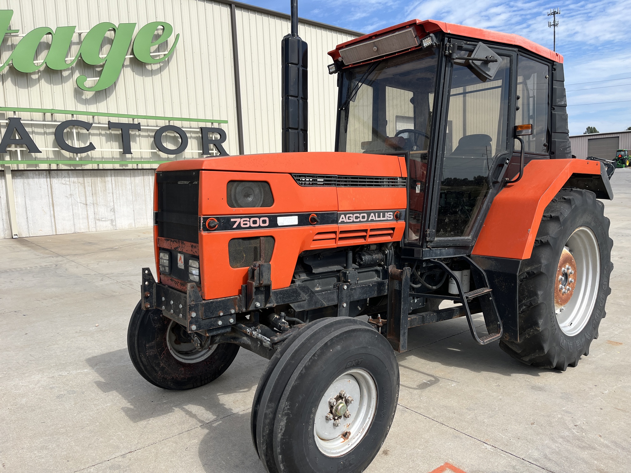  1996 Allis-Chalmers 7600 at Heritage Tractor in Rogersville, MO