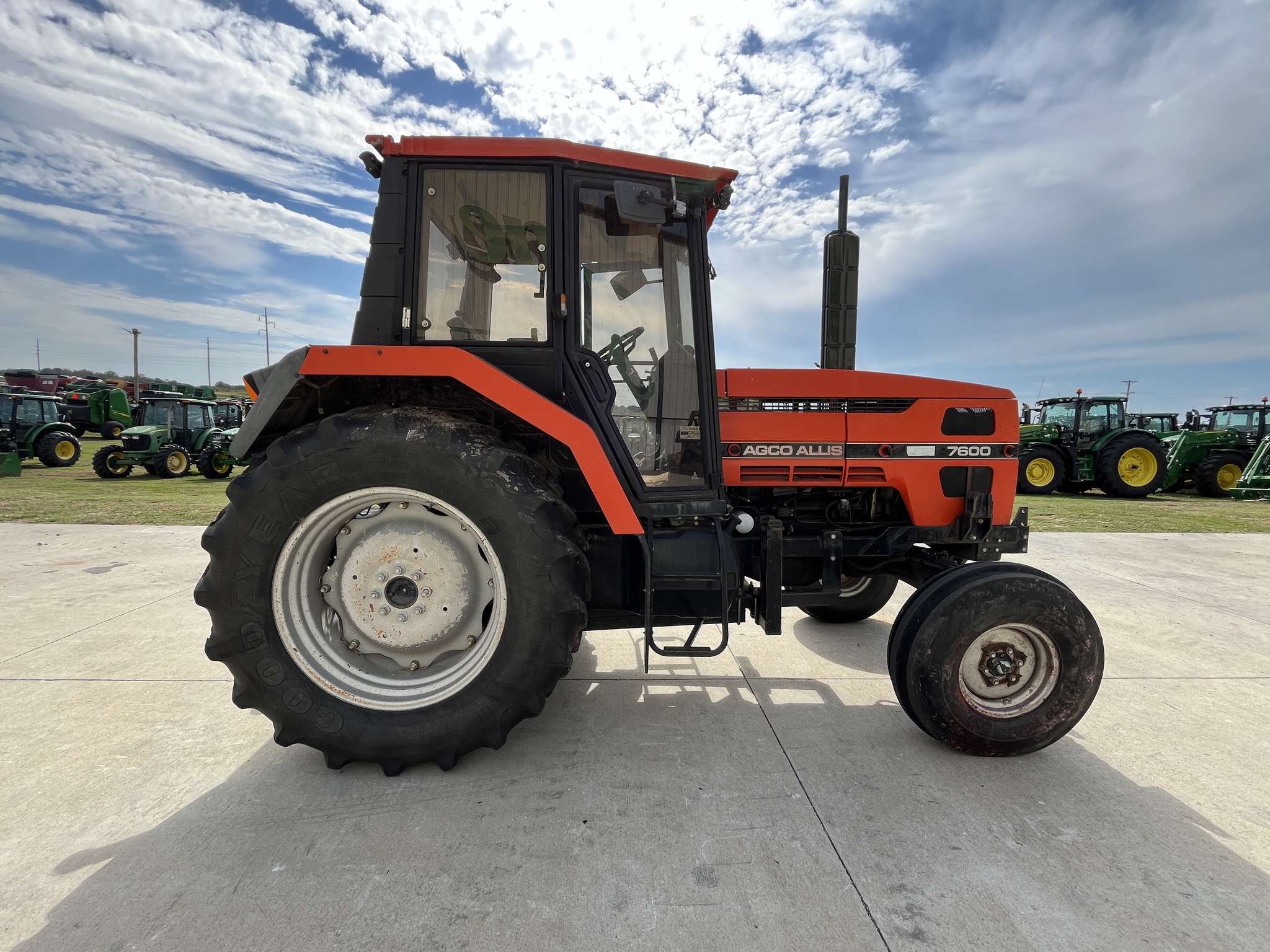  1996 Allis-Chalmers 7600 at Heritage Tractor in Rogersville, MO