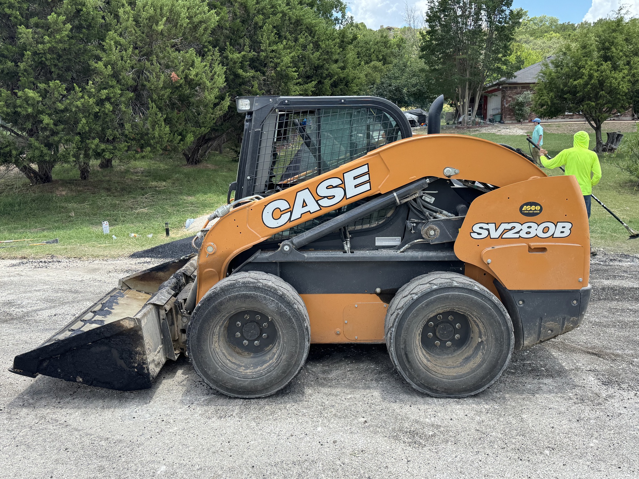 2023 Case SV280B Image 1