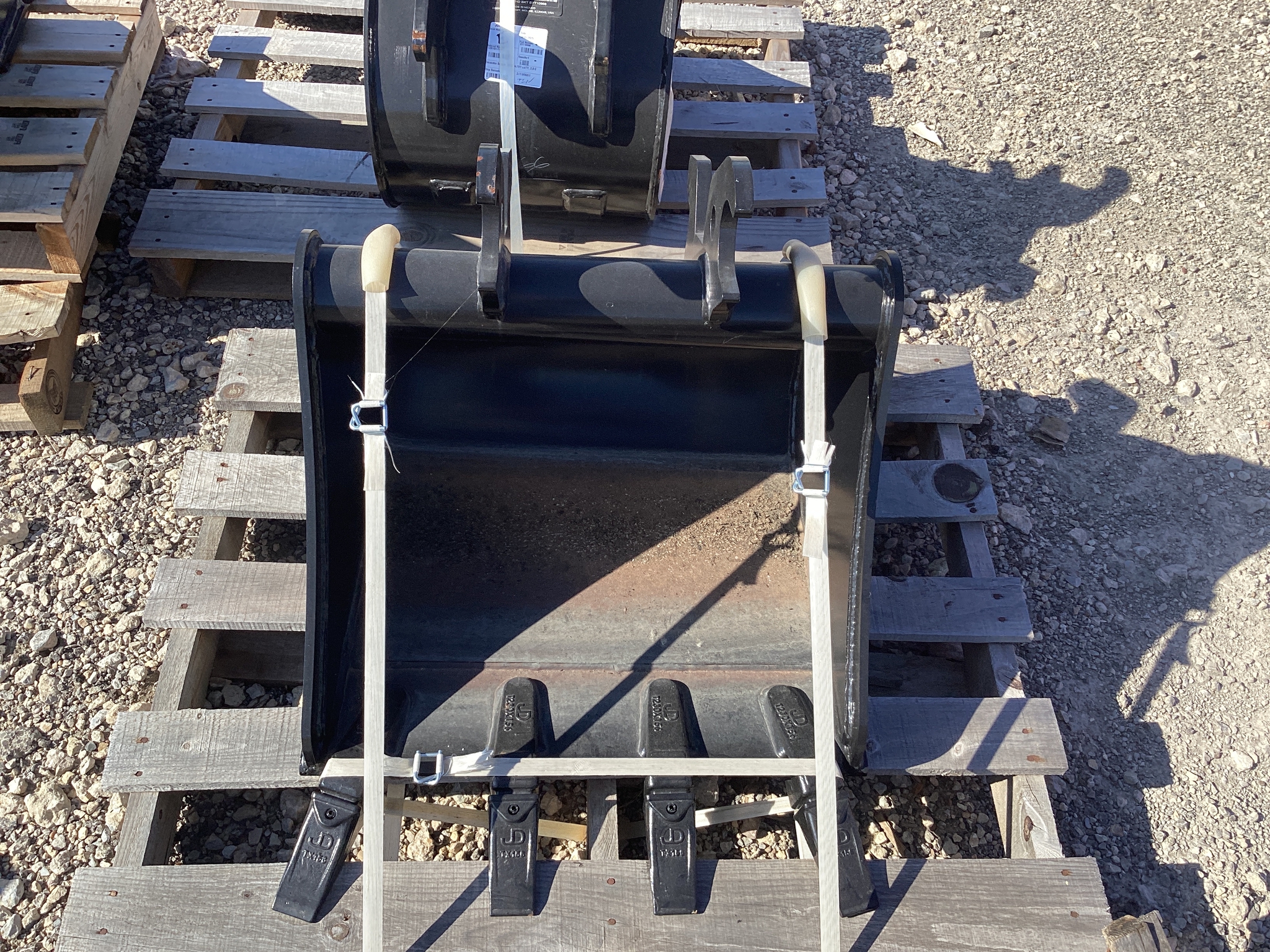 2024 John Deere BYT10964 24 excavator bucket Image 5