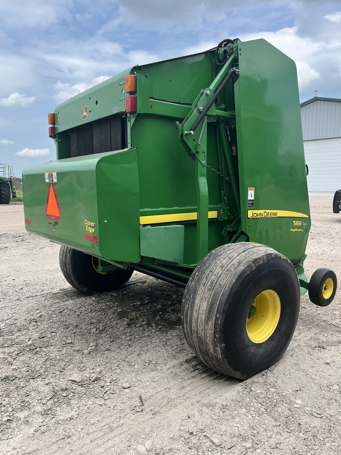 2014 John Deere 569 Image 6