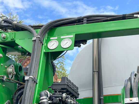 2020 Unverferth 2600