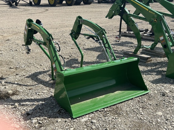 2025 John Deere 120R (4th thumbnail)