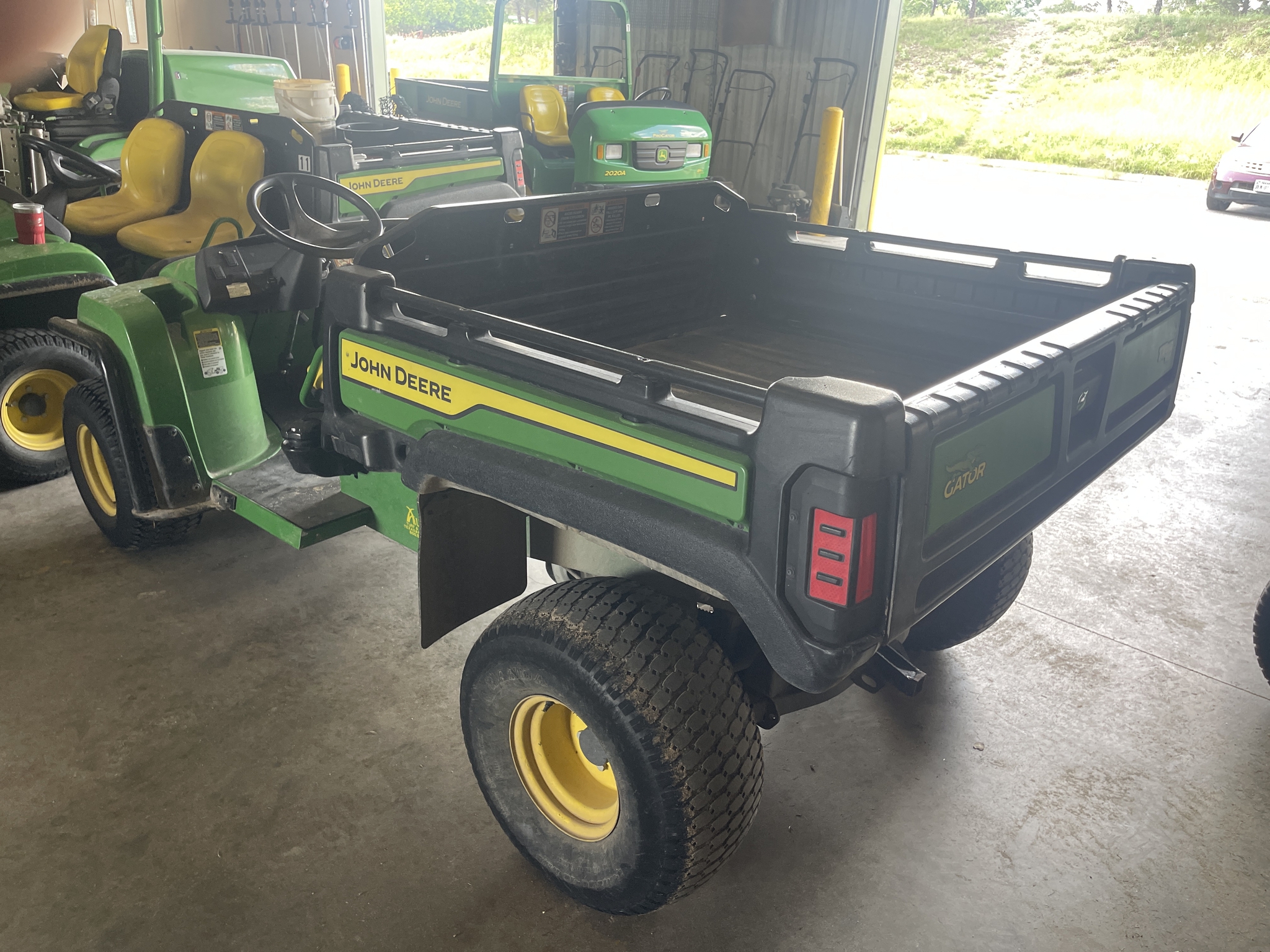 2021 John Deere Tx Turf Image 9