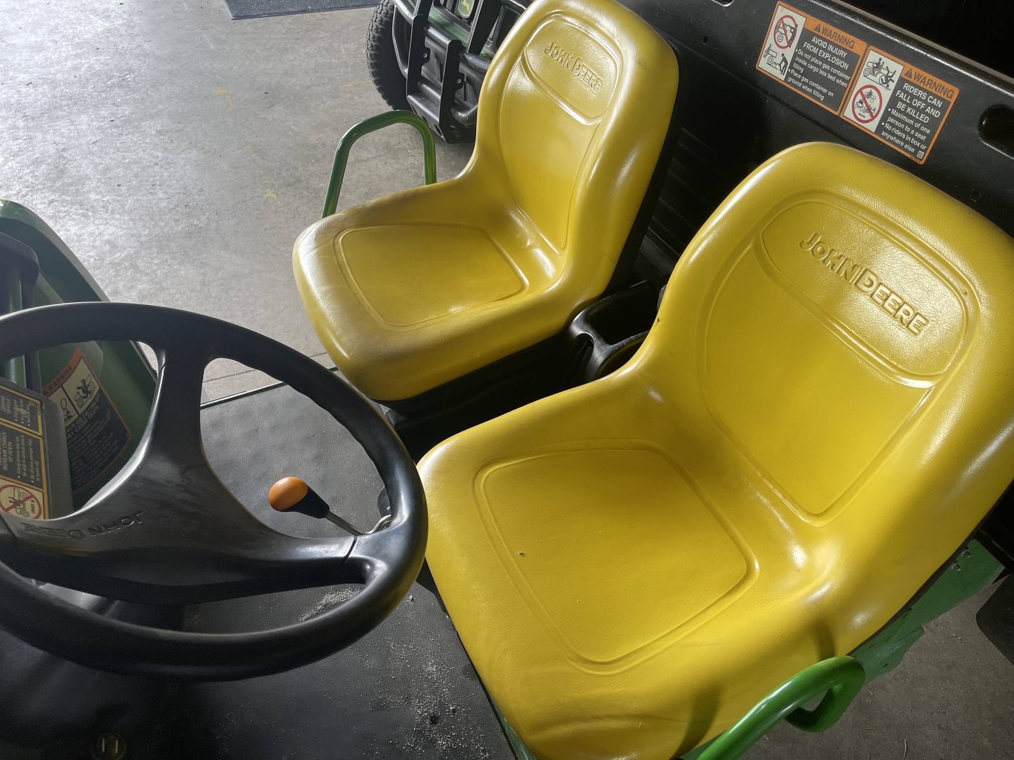 2021 John Deere Tx Turf Image 11