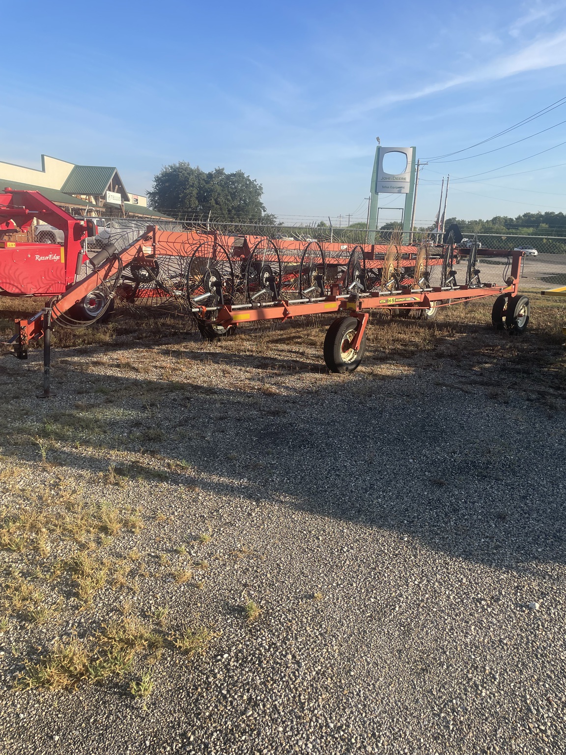 2019 H&S HC4114 Image 5