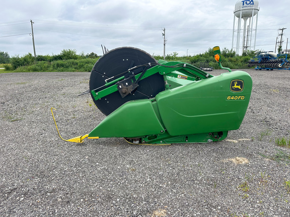 2014 John-Deere 640FD