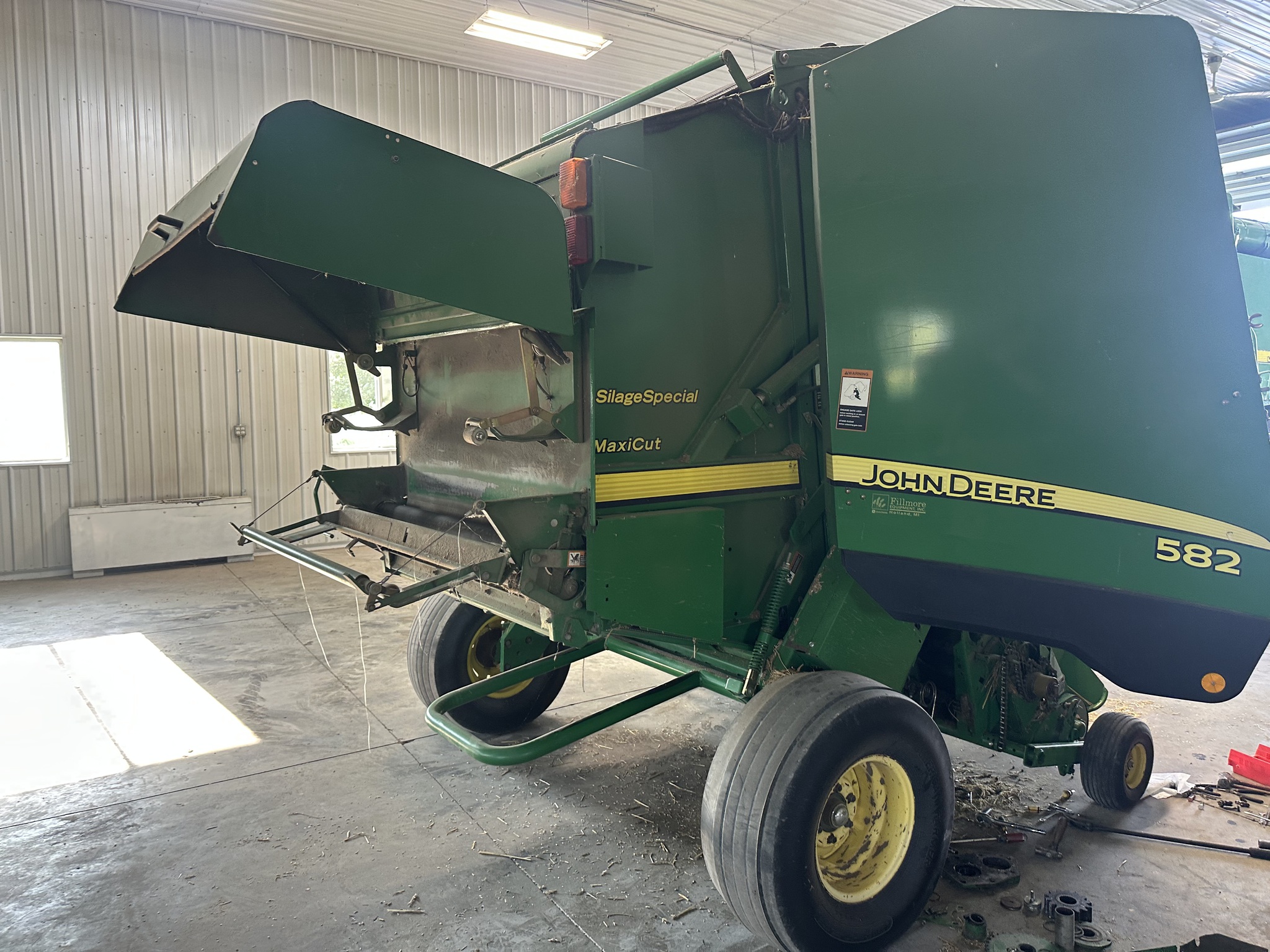 2007 John Deere 582 Silage Special Image 4