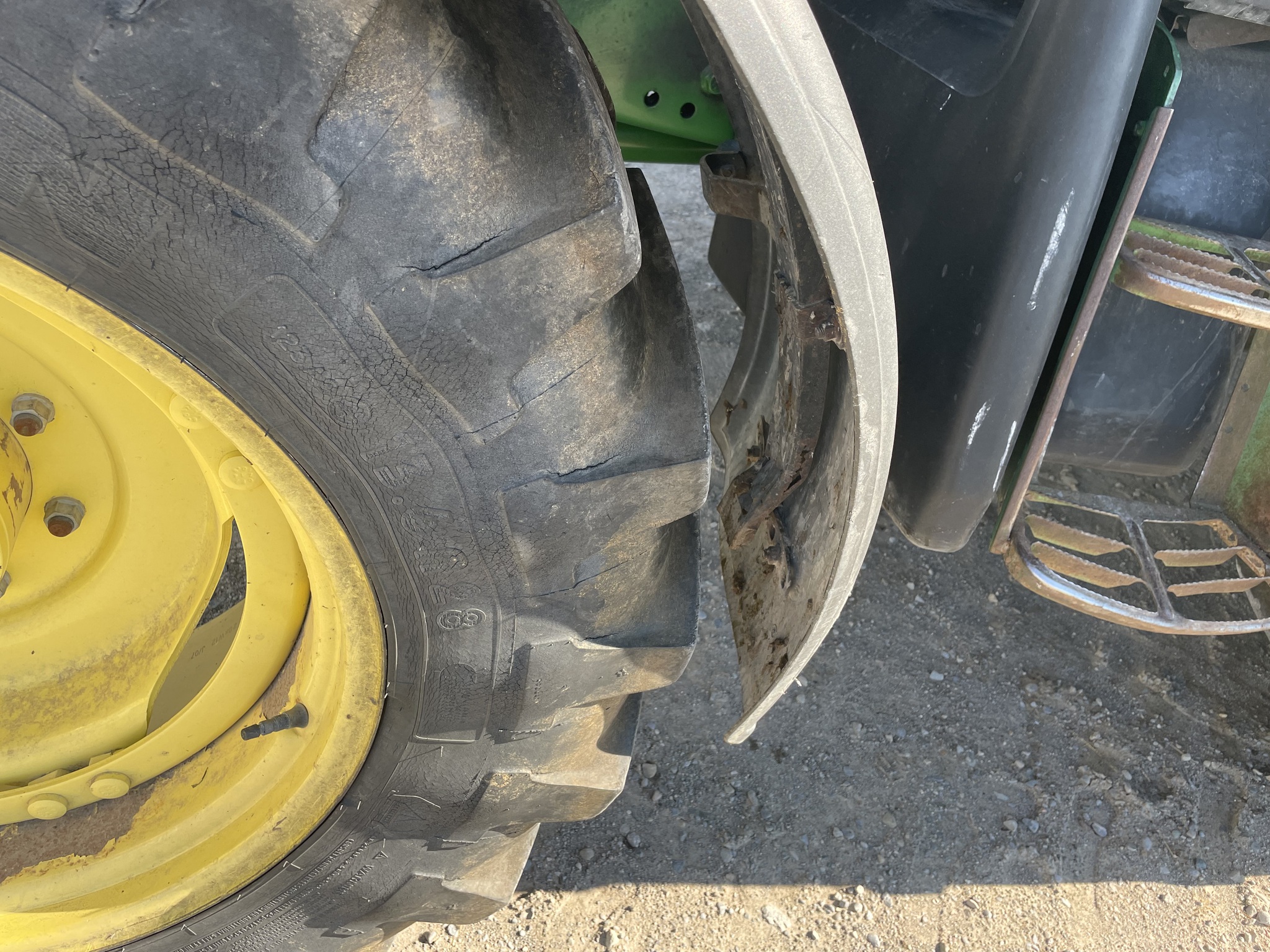 2007 John Deere 6430 Premium Image 12