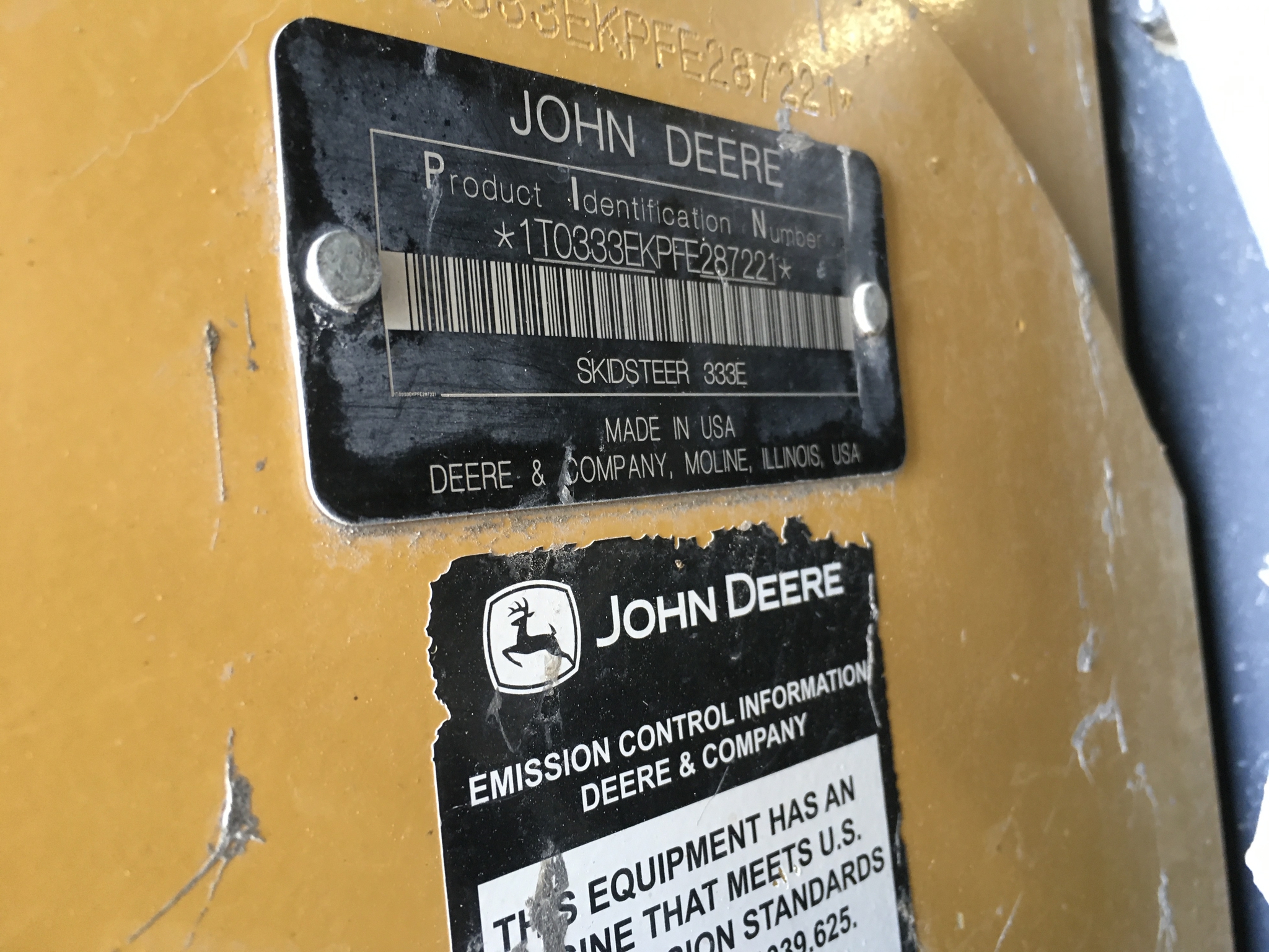 2015 John Deere 333E Image 11
