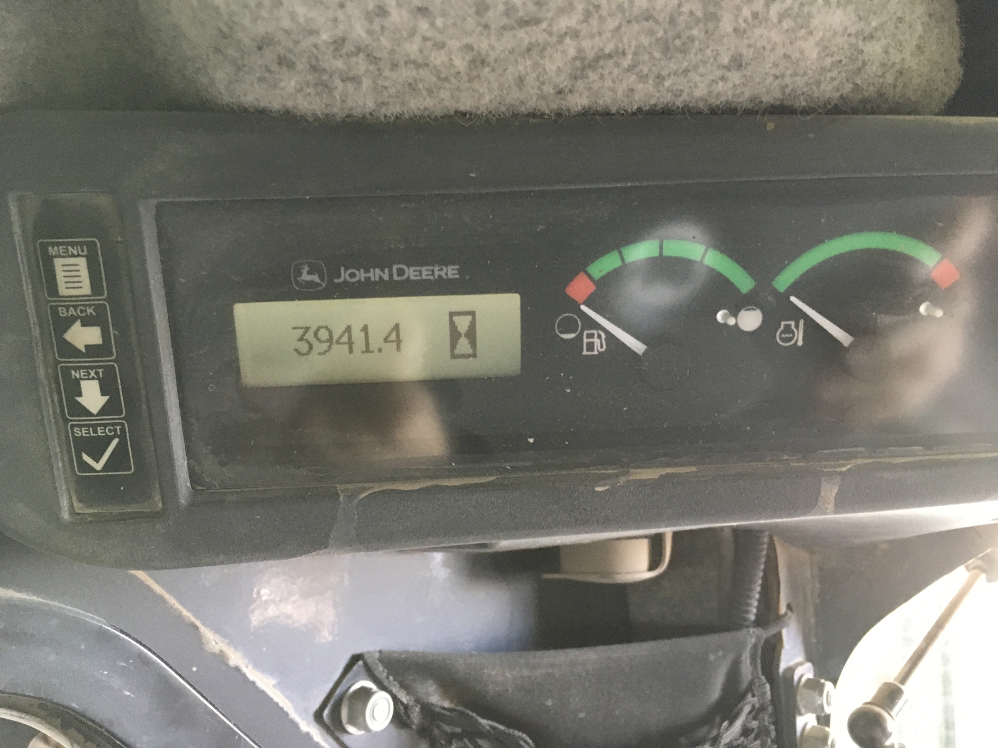 2015 John Deere 333E Image 10