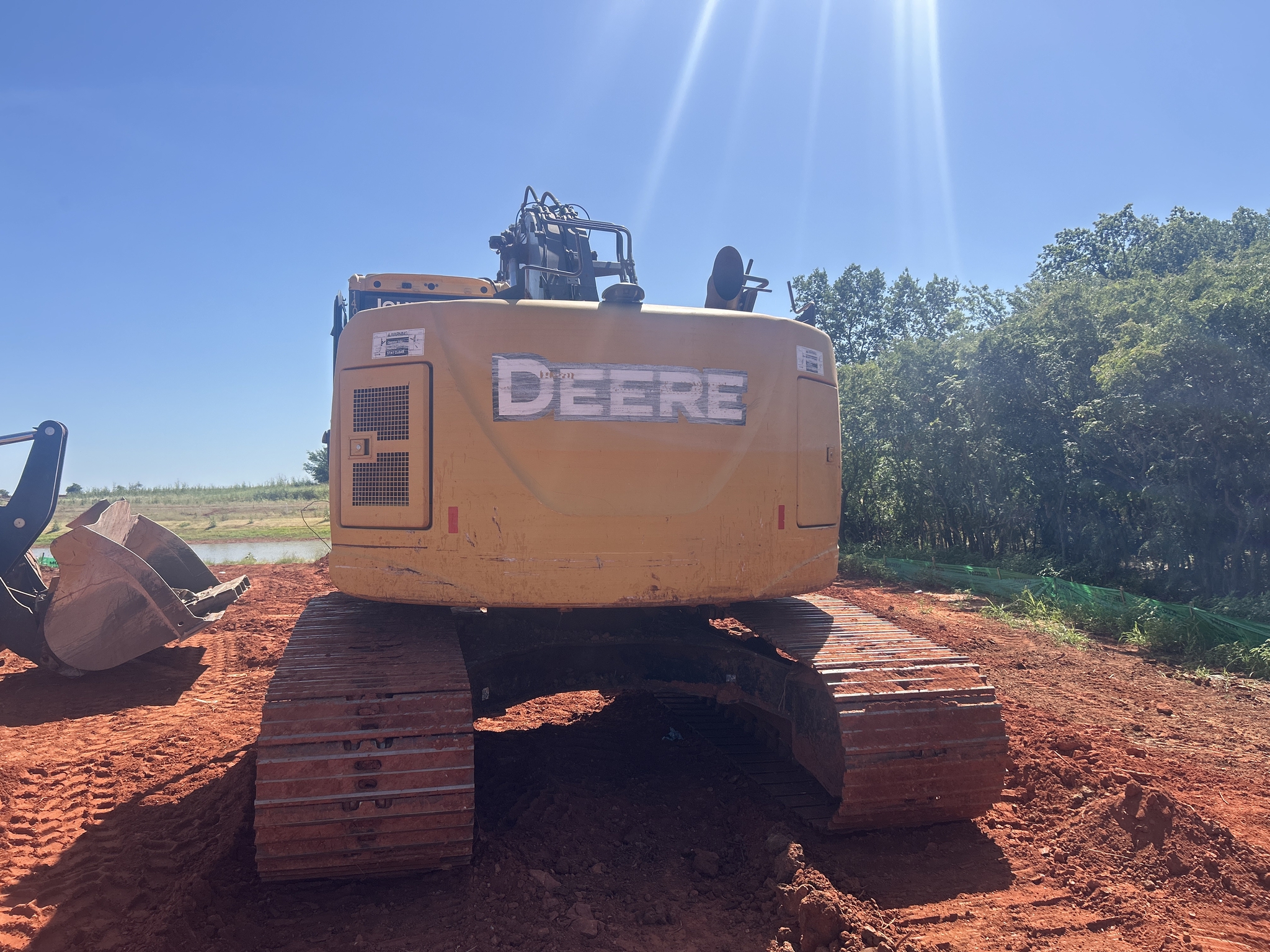2013 John Deere 245G LC Image 4