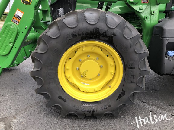 Photo of 2024 John Deere 5105M