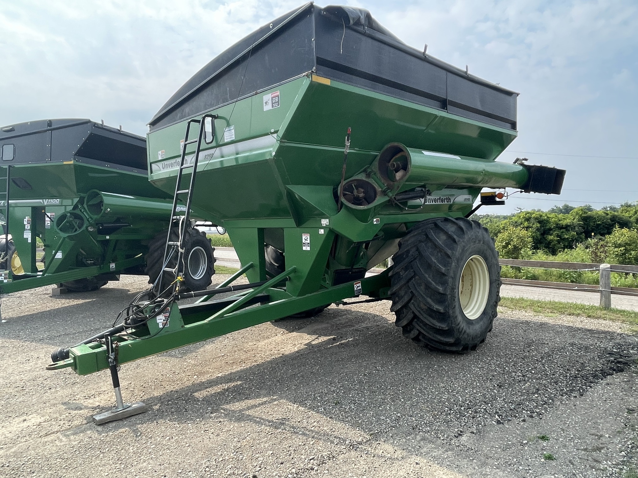 2013 John Deere S660 Image 5