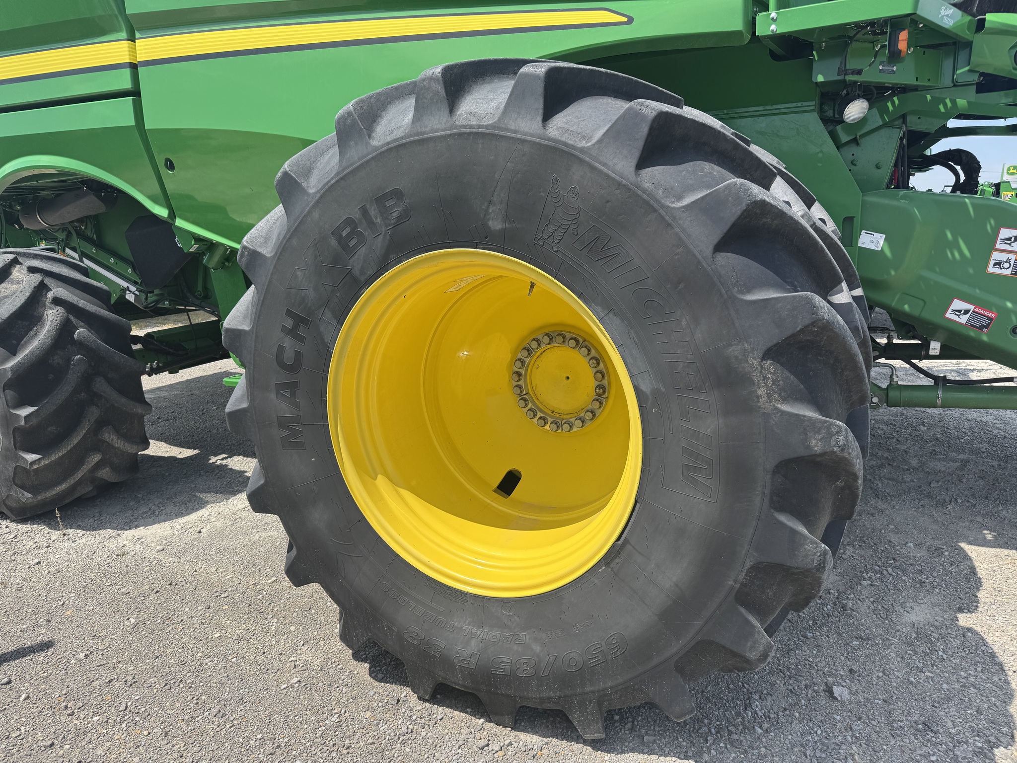  2020 John Deere S780 at Heritage Tractor in Pittsburg, KS
